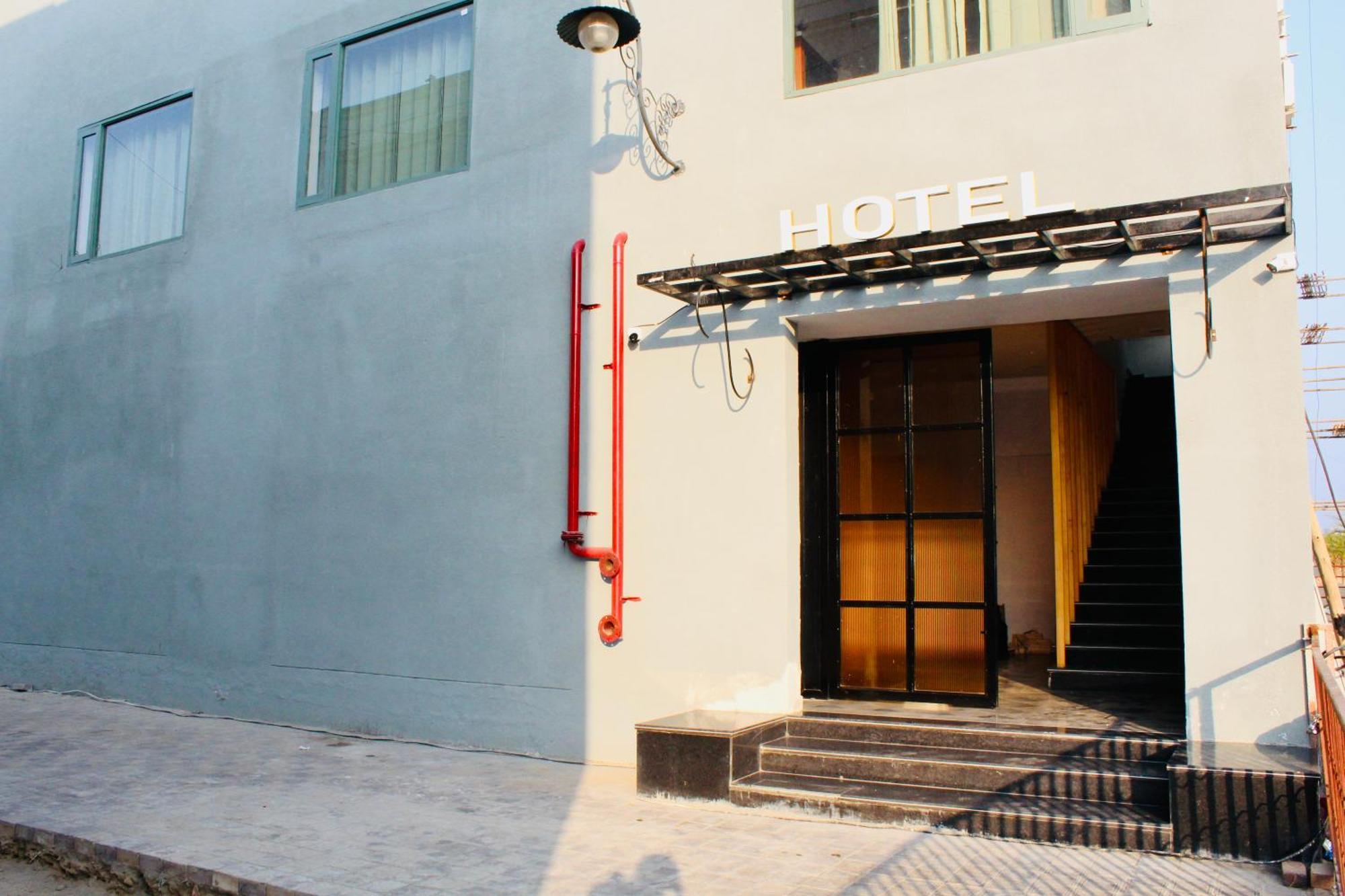 The Loya Hotel Muktsar Exteriör bild